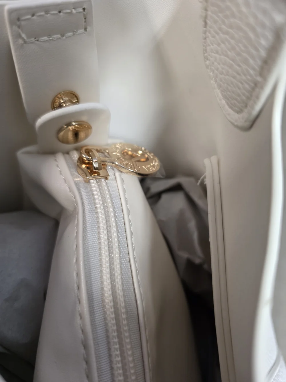 Valentino Orlandi gold cream